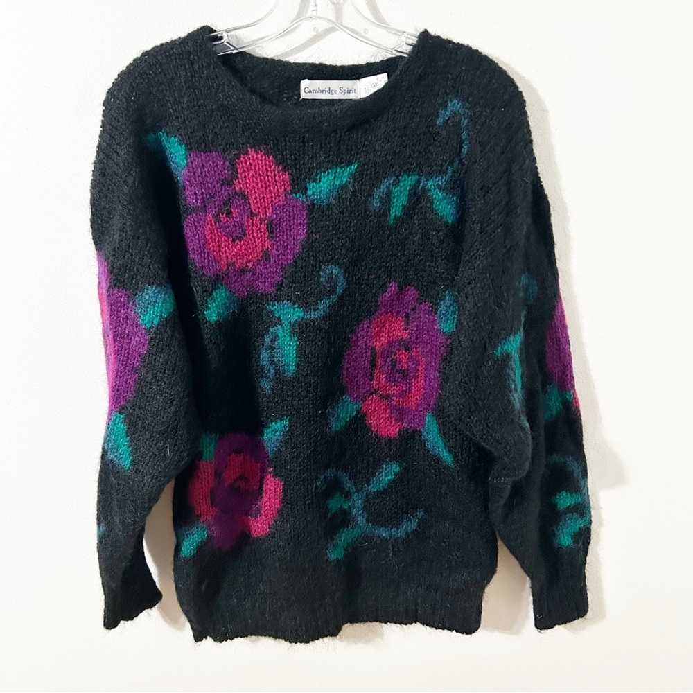 Vintage Cambridge Spirit Large Floral Rose Eyelash Knit Sweater Black Pink Green